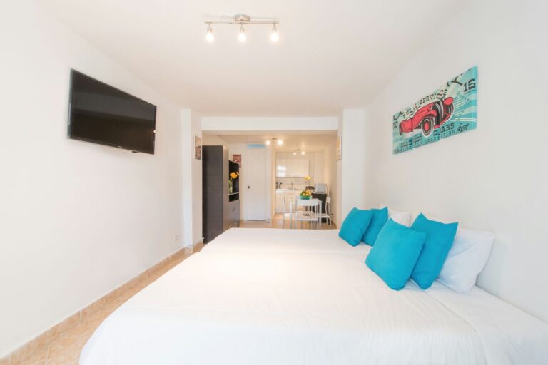 Apartamentos amoblados medellin aparta estudio 101